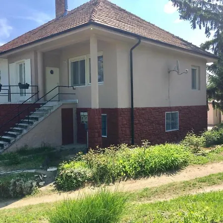 Rosa Apartmán Balatonföldvár